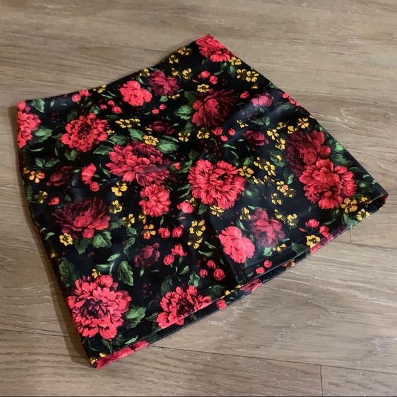 Faux Leather Forever 21 Floral Skirt - Picture 2 of 5